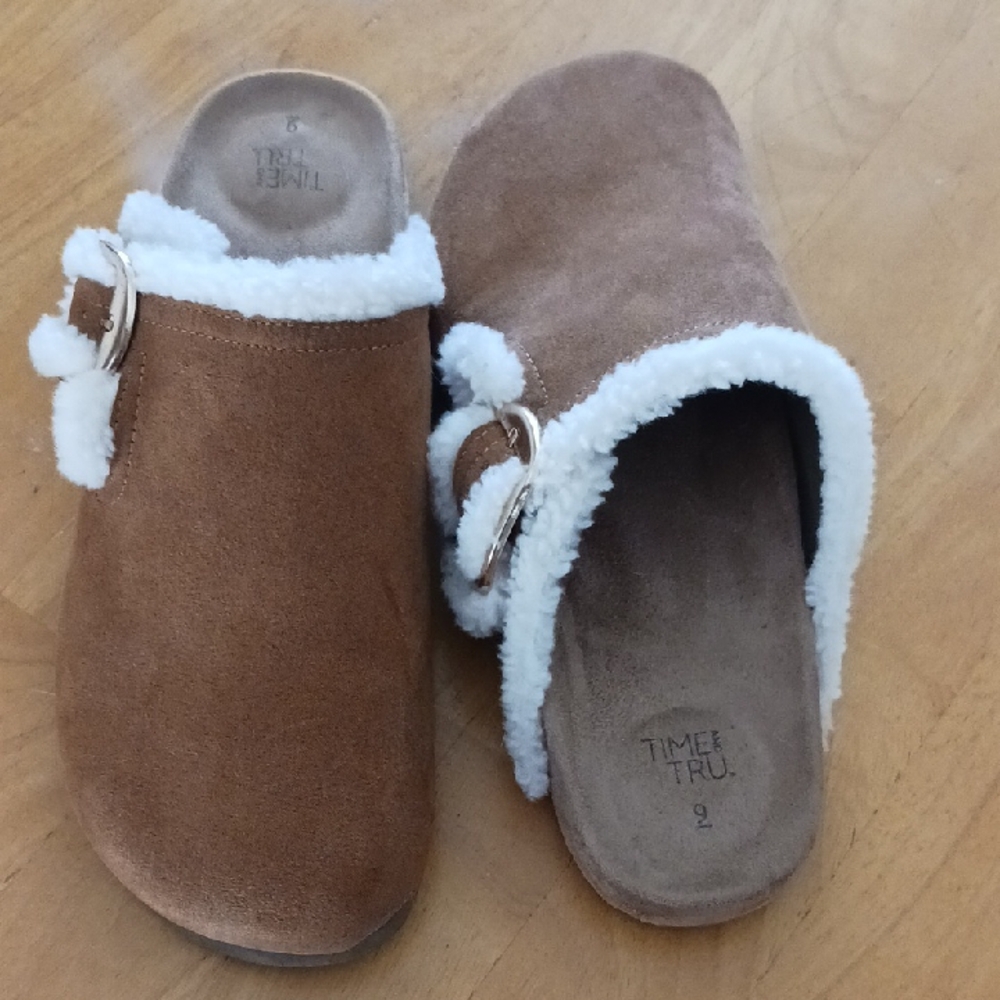 Time and Tru Tan Slippers with Cream Lining